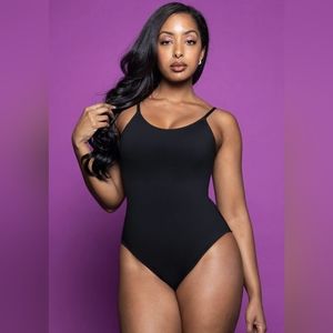 TA3 Lacey black large regular/long torso